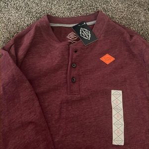 Men’s long sleeve tee